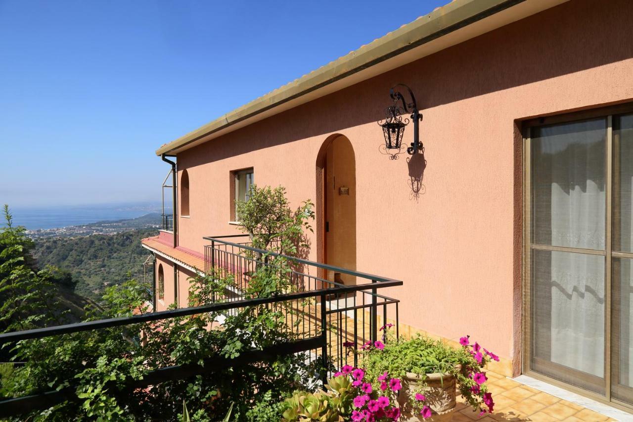 טאורמינה Terrazza Sull'Etna Holidays Apartment מראה חיצוני תמונה